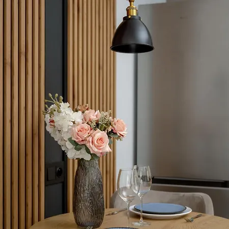 A Comfortable Near The Market Square By Renters Βρότσλαβ