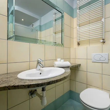 A Comfortable Near The Market Square By Renters Διαμέρισμα Βρότσλαβ