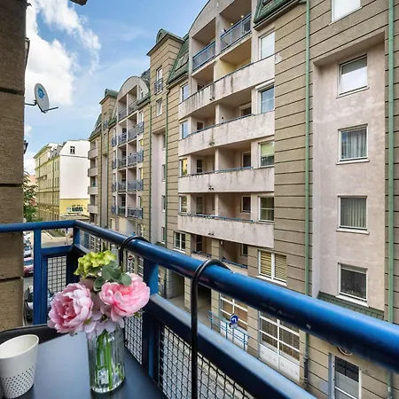 A Comfortable Near The Market Square By Renters Βρότσλαβ