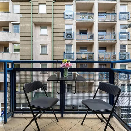 Διαμέρισμα A Comfortable Near The Market Square By Renters